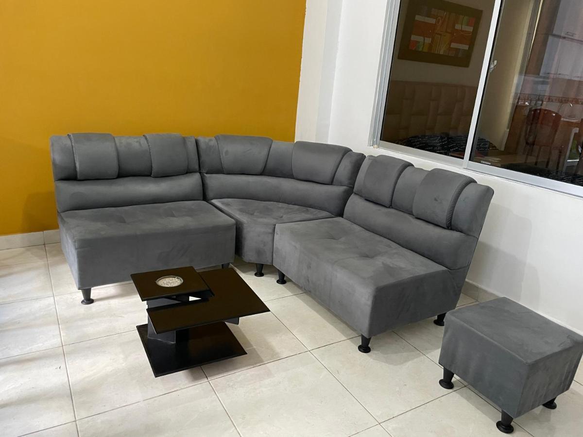Apartamento Cerca A La Candelaria Y Hospitales Principales De Bogota Luaran gambar